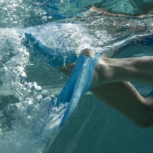 Aletas natación Sailfish Fins en el agua