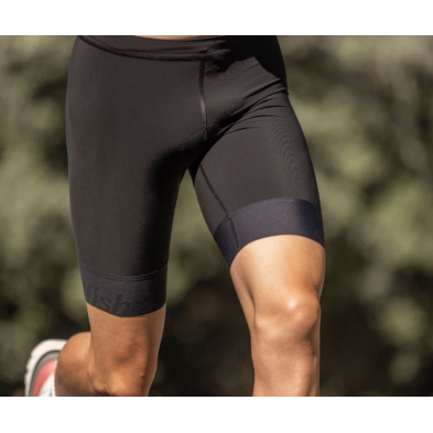 Trishort Perform Negro mujer