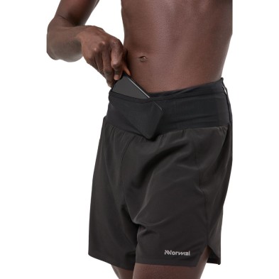 Pantalón running NNormal Race Shorts hombre negro bolsillos movil