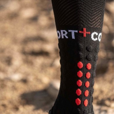 Calcetines Compressport Full Socks Run negro detalle