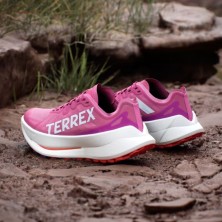 Zapatillas Terrex Agravic Speed Pink Fusion / Crystal White / Purple Burst adidas