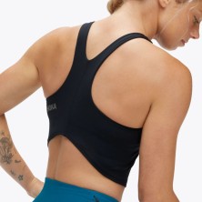 Sujetador deportivo Hoka Elaro Crop Bra negro corte alto espalda