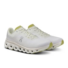 Zapatillas Cloudflow 4 Hombre White/Sand on running blanco arena