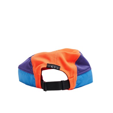 Gorra Running Vaga Club Cap Purple/ Neon Blue/ Neon Orange/ Neon Pink detalle cierre ajustable trasero