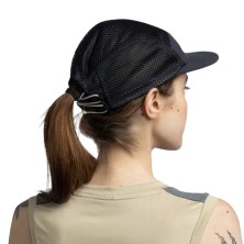 Gorra buff 5 Panel Air Cap Saret negro cierre elástico ajustable