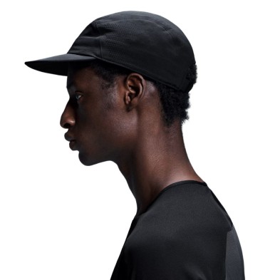 Gorra visera On Running Performance Cap Black transpirable