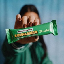 Barrita Proteina Barebells Soft Bar Banana Dream sabor plátano con caramelo