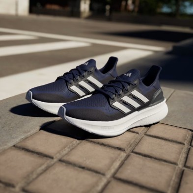 Zapatillas Adidas Ultraboost 5 Hombre Dark Blue/ Zero Metalic/ Legend Ink transiciones perfectas