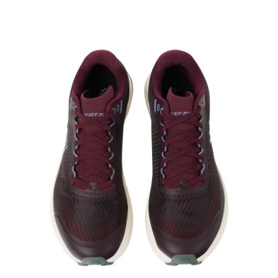 Zapatillas NNormal Kjerag 02 Burdeos veloces y cómodas