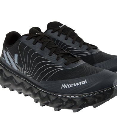 Zapatillas NNormal Tomir 02 NN negro nuevo diseño y color