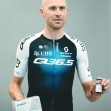 Amacx Beet shot bebida de remolacha respaldada por ciclistas professionales