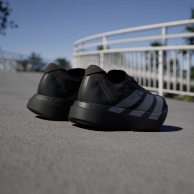 Zapatillas Adidas Adizero Adios Pro 4 Hombre Core Black/ Iron Metallic/ Carbon tecnología lighstrike pro