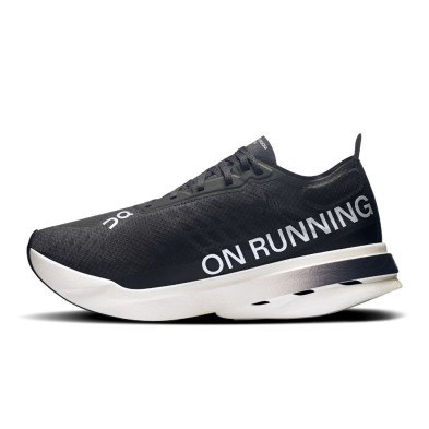 Zapatillas On Running Cloudboom Strike mujer negro blanco upper de malla