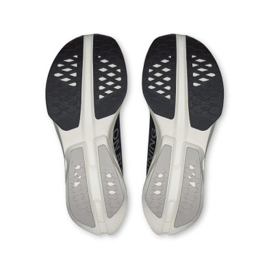 Zapatillas On Running Cloudboom Strike mujer Black/ White despegues superpontentes
