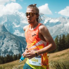 Gafas Eassun Armour para runners color negro con lente dorada