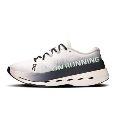 Zapatillas On Running Cloudboom Max hombre blanco negro Pensadas para completar maratones en cuatro horas o más