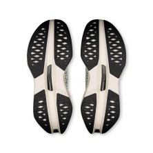 Zapatillas On Running Cloudboom Max hombre White/ Black Suela de goma para un mayor agarre en asfalto