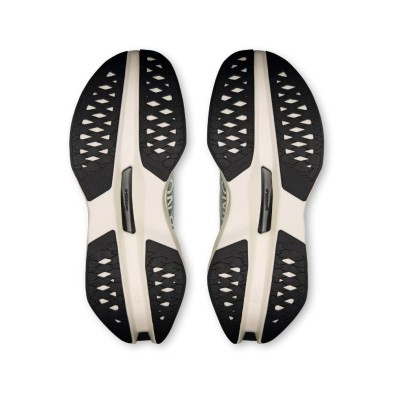 Zapatillas On Running Cloudboom Max hombre White/ Black Suela de goma para un mayor agarre en asfalto