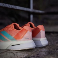 Zapatillas Adidas Adizero Boston 13 Mujer Semi Coral/ Flash Aqua/ Flash Orange talones drop 6 mm