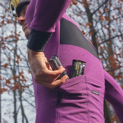 Barrita energética Amacx Turbo Fruit Chew Cassis fácil de llevar, masticar e ingerir