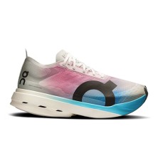 Zapatillas On Running Cloudboom Strike mujer White/ Horizon