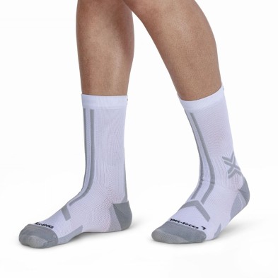 Calcetines X-bionic X-Socks Trailrun Discover Crew Arctic White/ Pearl Grey  mantiene tus pies secos y protegidos Calcetines X-bionic X-Socks Trailrun Discover Crew Arctic White/ Pearl Grey  mantiene tus pies secos y protegidos