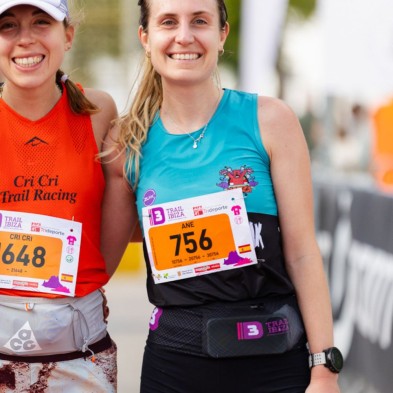 Cinturón trail 3 Dias Trail Ibiza 2025 práctico también para el móvil