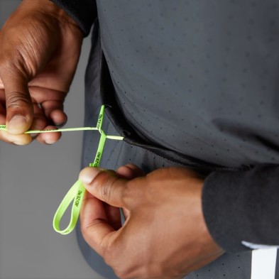 Pantalón corto Adidas Adizero running Split 3" hombre negro y cordón amarillo fluor para un ajuste cómodo