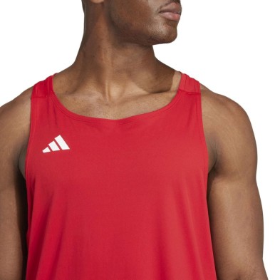 Camiseta tirantes Adidas Adizero Essentials Singlet hombre Red detalle logo
