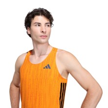 Camiseta tirantes Adidas Adizero Running Singlet hombre naranja perfecta para tus entrenos y competiciones