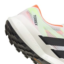 Zapatillas Adidas Terrex Agravic Speed 2 suela de goma ofrece adherencia en diversas superficies