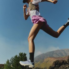 Zapatillas Salomon Ultra Glide 4 mujer Brunnera Blue/ Vanilla Ice zapatilla de trail running tallaje específico mujer