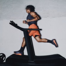 Zapatillas entrenamiento Adidas Dropset 4 Hombre carreras cortas y sprints con la nueva mediasuela Repetitor