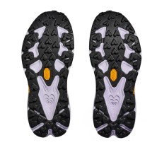 Zapatillas Hoka Speedgoat 7 mujer Berry Jam Starlight Glow suela con tacos de 5 mm tracción que se adhiere a la roca