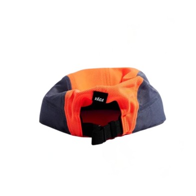 Gorra Running Vaga Club Cap Neon Coral Slate Blue  unisex ajuste trasero