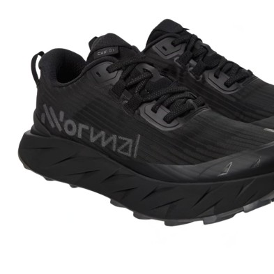 Zapatillas Nnormal Cadí hombre Negra