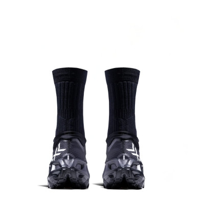 Zapatillas X-Bionic Terraskin X01 X Black calcetín se combina con el calzado para potenciar la circulación del aire
