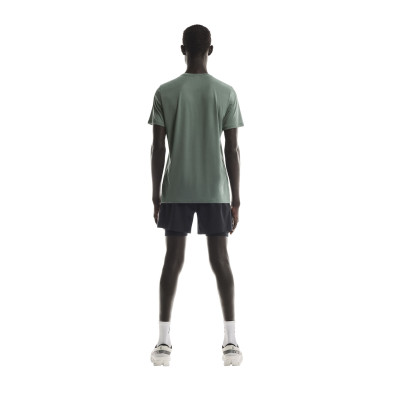 Camiseta manga corta Core-T hombre Olive espalda