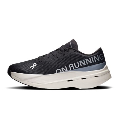 Zapatillas On Running Cloudboom Volt hombre Black/ White diseñadas para el día de la carrera
