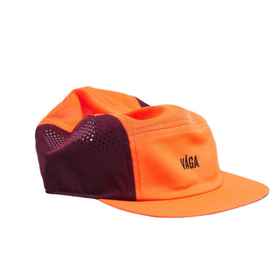 Gorra Running Vaga Feather Racing Cap naranja morado lista para las carreras