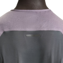 Camiseta manga corta On Running Performance-T hombre Dewberry Eclipse detalles reflectantes para mejor visibilidad