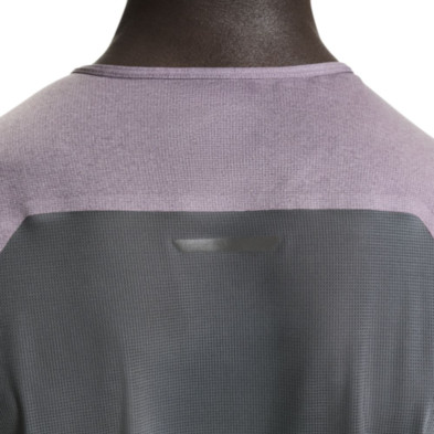 Camiseta manga corta On Running Performance-T hombre Dewberry Eclipse detalles reflectantes para mejor visibilidad