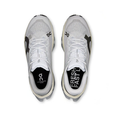 Zapatillas On Running Cloudmonster 3 Hyper Hombre Glacier Black par perfectas para carreras largas y tempo runs