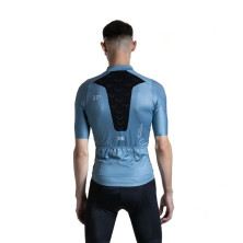 Maillot manga corta XBionic Corefusion Ride hombre Slate Blue con tres prácticos bolsillos