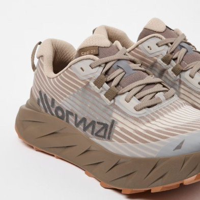Zapatillas NNormal Cadí hombre Brown lateral