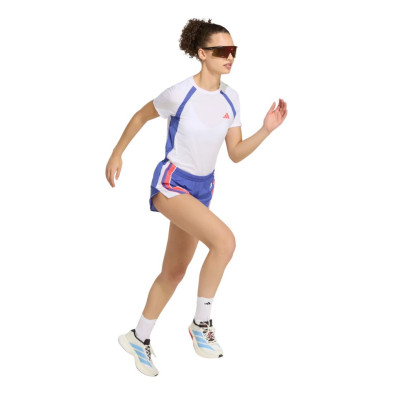 Camiseta manga corta Adidas Adizero Archive Mujer White/ Dual Indigo permite libertad de movimientos