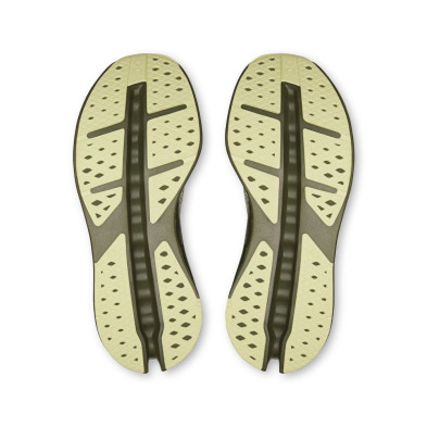 Zapatillas On Running Cloudsurfer Max mujer Seedling/ Olive almohadillas de goma en la suela