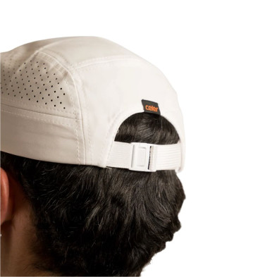 Gorra running Celer Beta White Cap ajuste perfecto que evita rebotes
