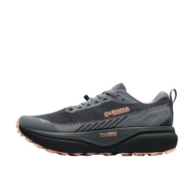 Zapatillas trail Brooks Cascadia 20 mujer Grey/ Grey/ Peach nueva mediasuela DNA FLASH v2 (más ligera y reactiva)