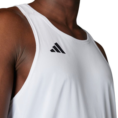 Camiseta tirantes Adidas Adizero Essentials Singlet hombre blanca absorve el sudor y mantiene piel seca